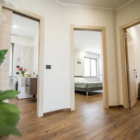 Casa Baratta - La Quercia, Neive, Ampio Con Terrazzo Vista Langhe *